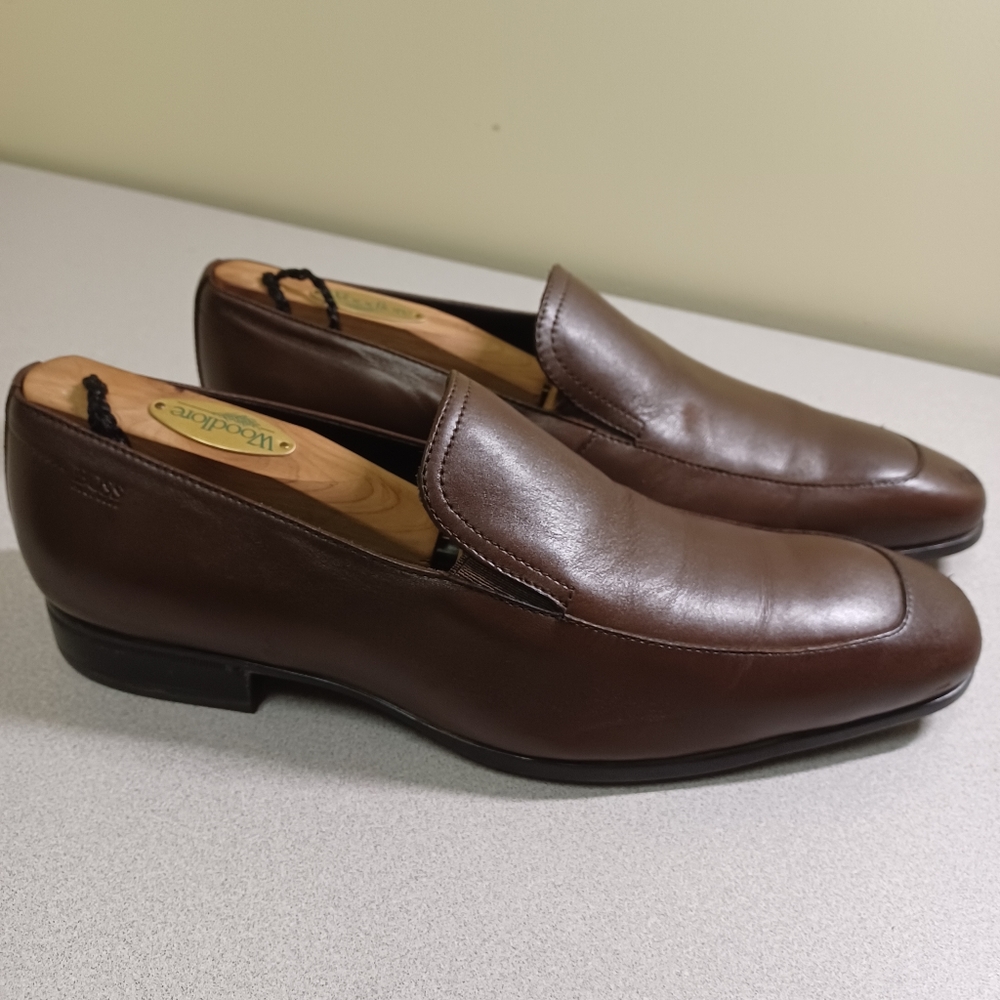 LIKE NEW Hugo Boss Loafers